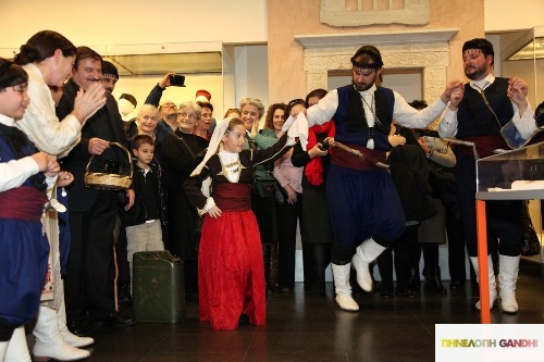 94_29.12.2013_teleti_lixis_-_apostoli_pinelopi_gandhi_sto_moyseio_mpenaki