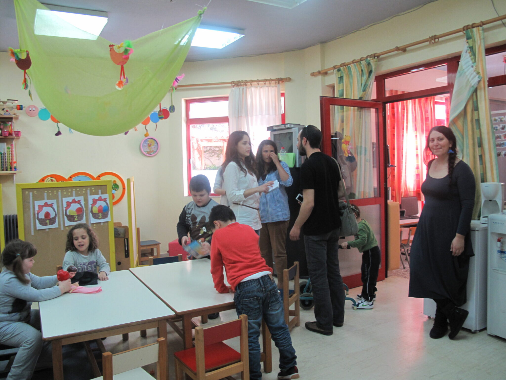 52.Το-Πανεπιστήμιο-των-Ορέων-Εξόρμηση-στο-1ο-ειδικό-σχολείο-Ρεθύμνης-6-4-2012-scaled